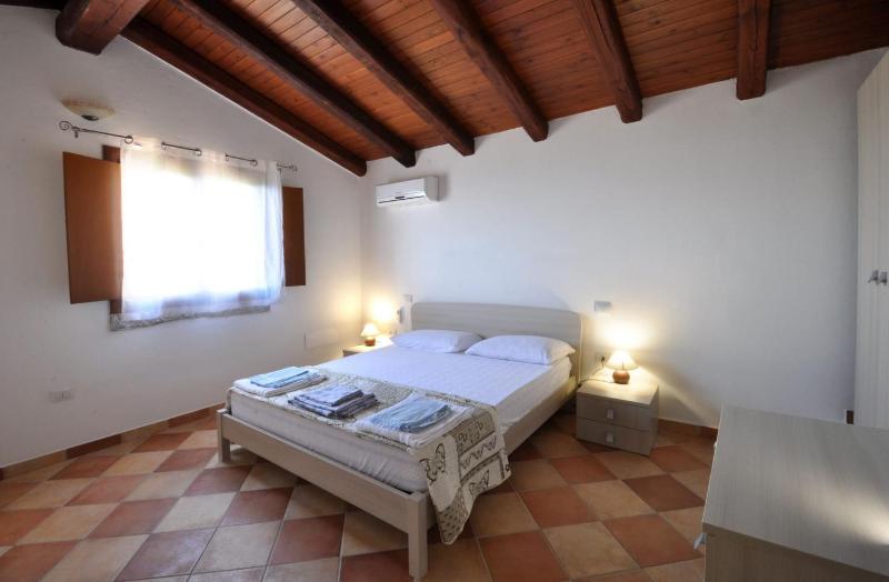Villa con Vista a Costa Rei - Oasi con piscina privata