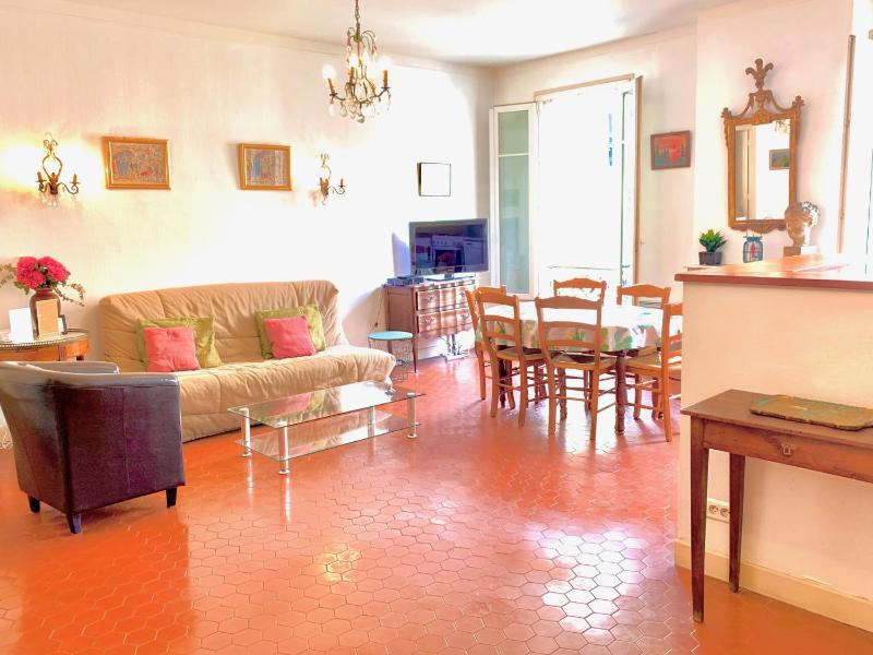 ApartHotel Riviera - E Vieille Ville Quartier du Port - Place du Pin - Tres Grand Appartement de 5p - Lumineux et a 50m de la Mer - DUPLEX ANTOINE GAUTIER — отель в Николь, Франция