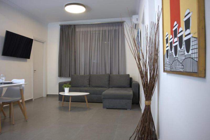 Synathens II - Apartments & Studios — комфортный отель в Афины
