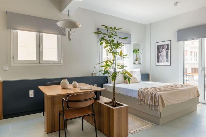 Premium Apartments in Paleo Faliro by UPSTREET — комфортный отель в Афины