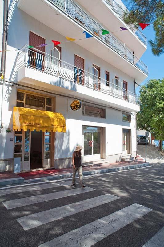 Piccolo Hotel a Cala Gonone - Accogliente nido centrale