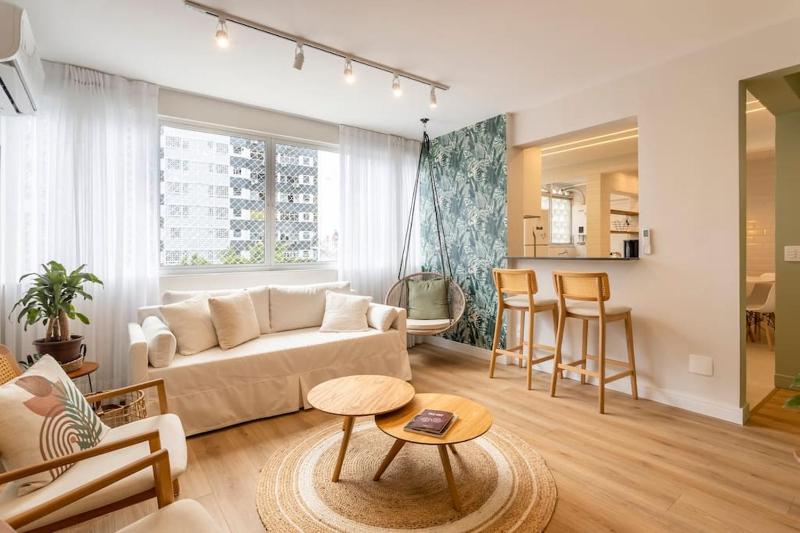 Stay in Leblon - Beach paradise 3-bedroom for families and groups — отель в Рио, Бразилия