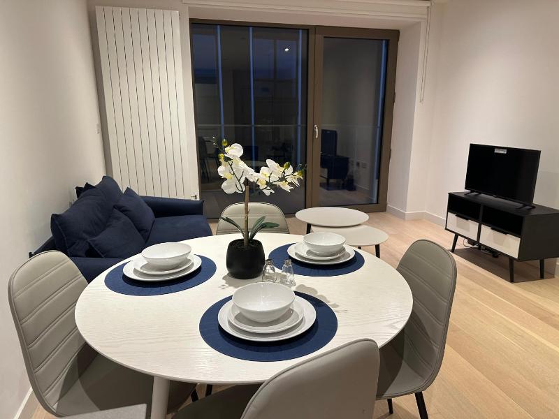 Cosy Apartment with balcony — забронировать отель в Лондоне