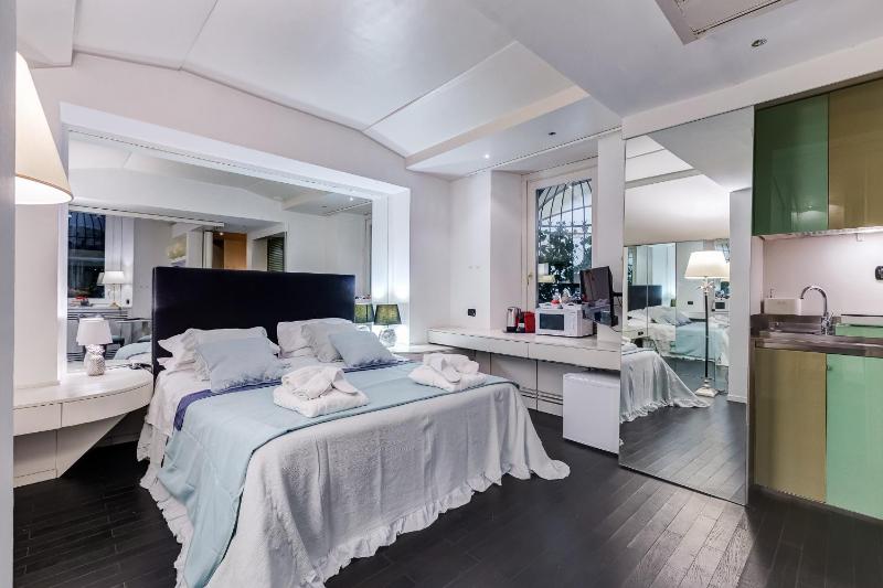 Via Condotti Private Suite — отель в Риме, Италия