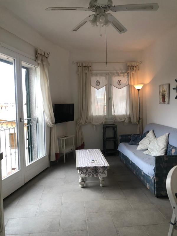 Alba Chiara: Appartamento vista mare con spiaggia
