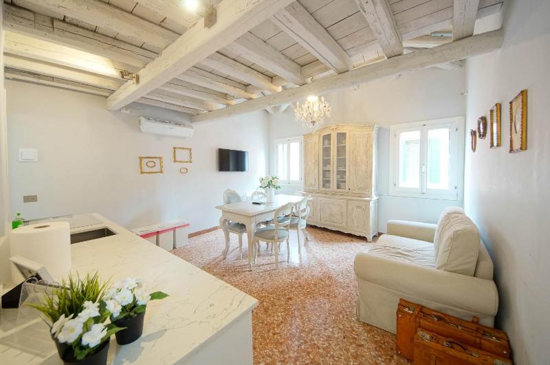 DolceVita Apartments N. 509 — отель в Венеции, Италия