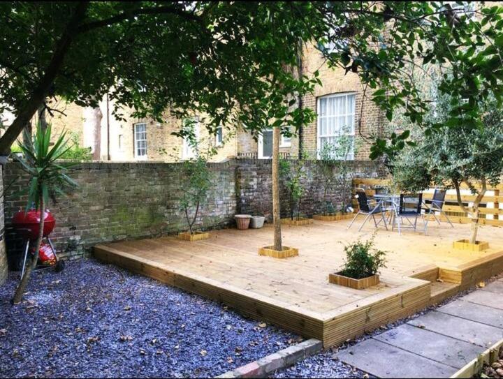 Цены на One bedroom with garden в Лондоне