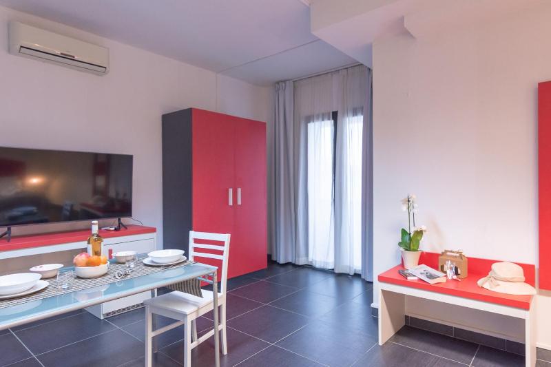 Delta Rooms a Olbia - Moderno hotel con terrazza panoramica