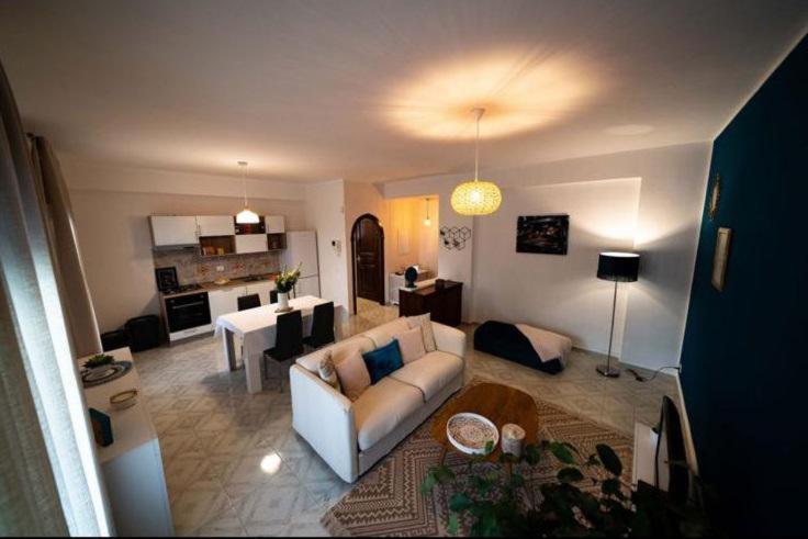 Casa Mongibello 4 — забронировать отель в Палермо