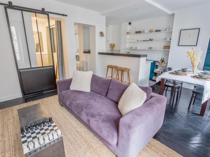 Newly Remodeled 2Bed APT with Elevator - Mobility Lease for Students and Work ONLY- Minimum 30 night stays — забронировать отель в Париже