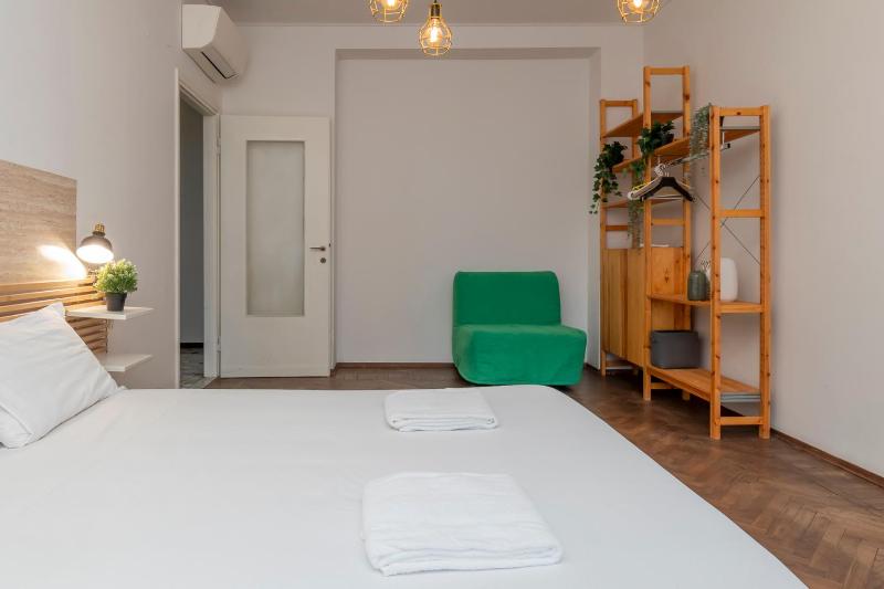 [Renovated apartment close to central station] Ponte Seveso 42 — отель в Милане, Италия
