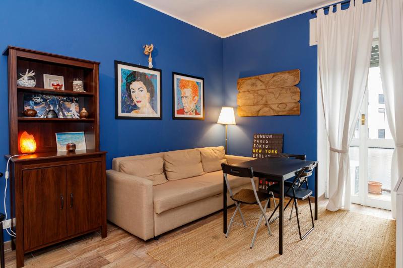 I Host Apartment - Lodi 74 — отель с удобствами в Милане