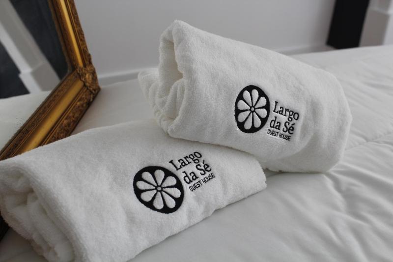 Цены на Largo da Se Guest House - HOrigem в Лиссабоне
