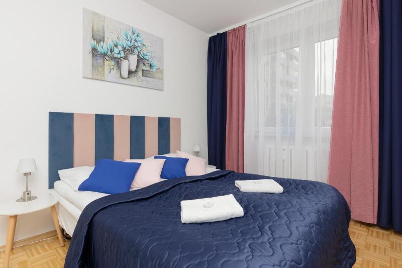 Family Apartment Bogatynska Bemowo by Noclegi Renters — отзывы гостей и цены