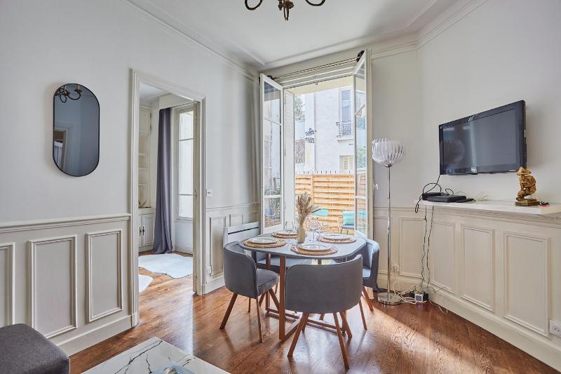 Residence Tour Eiffel by Studio prestige — отель в Париже, Франция