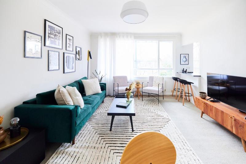 Цены на The London Escape - Modish 1BDR Flat в Лондоне
