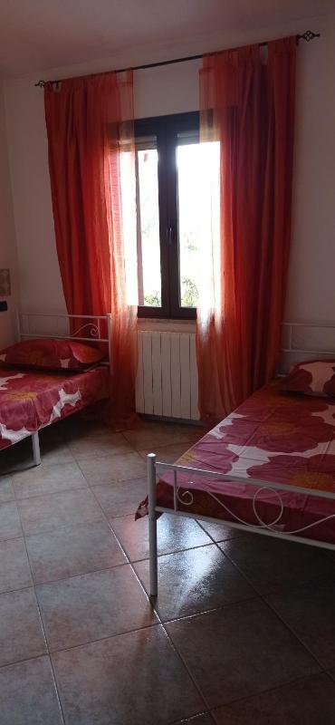 Casa Vacanza a Siniscola - Villetta con Giardino Relax