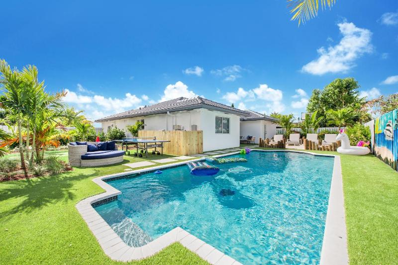 Miami Villa Pool Games Golf L09 — отель с удобствами в Майами