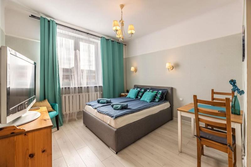 Bella Warszawa Stylish Studio in the CityCenter — отель с удобствами в Варшаве