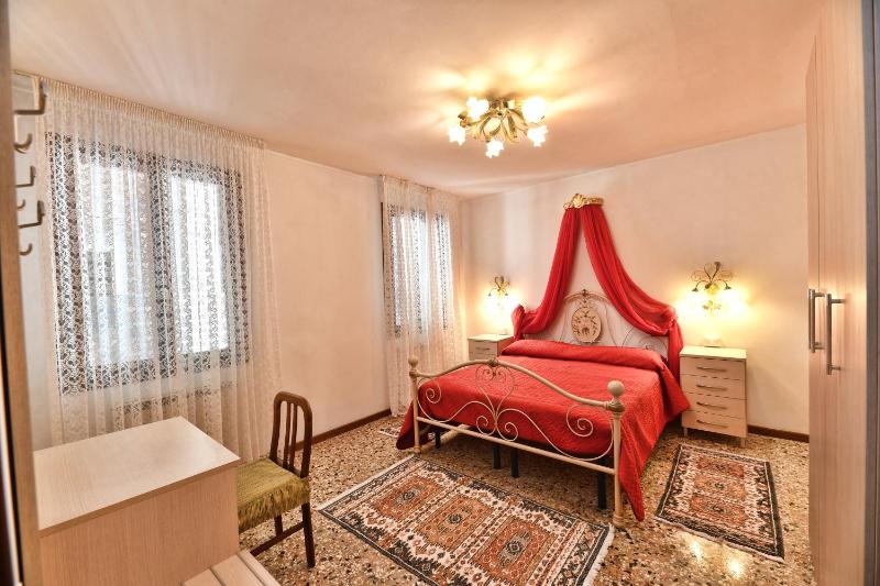 Alla Corte Veneziana — комфортный отель в Венеции
