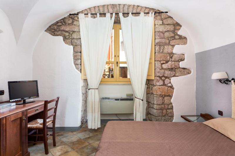 Locanda di Corte a Bosa - Affascinante B&B nel centro