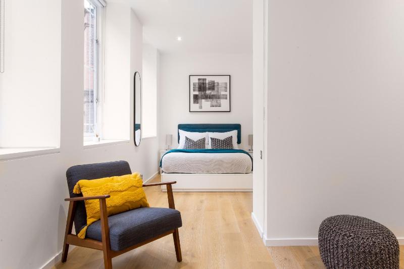 2 Bed 2 Bath Apartment Off Regent Street — отель с удобствами в Лондоне