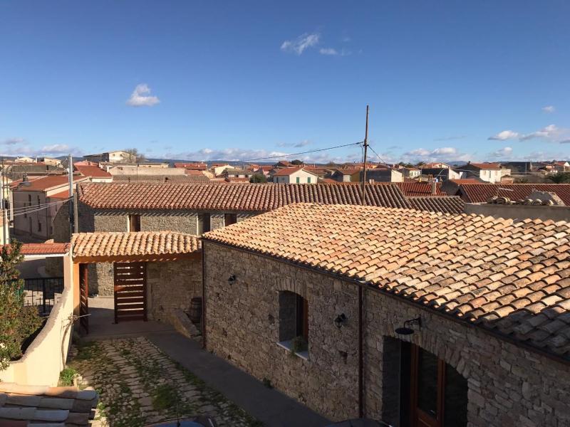 Mater Rooms a Nuragus - Confortevole Guest House