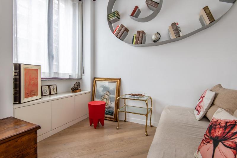 Easylife - Coccole e comfort - Bilocale caldo ed accogliente a due passi dai Navigli e Metro Verde — отель с удобствами в Милане