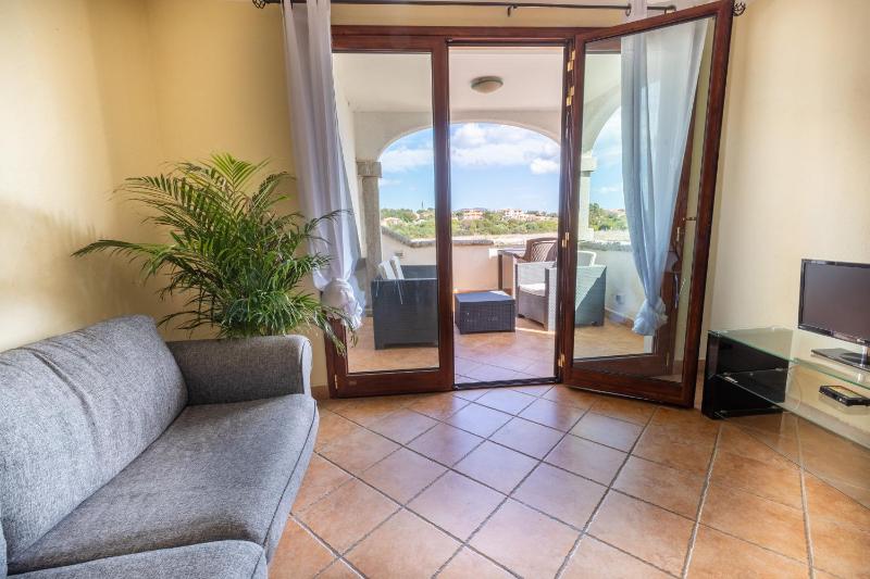 Vista Mare Apartment 5 a Olbia - Apt con spiaggia privata
