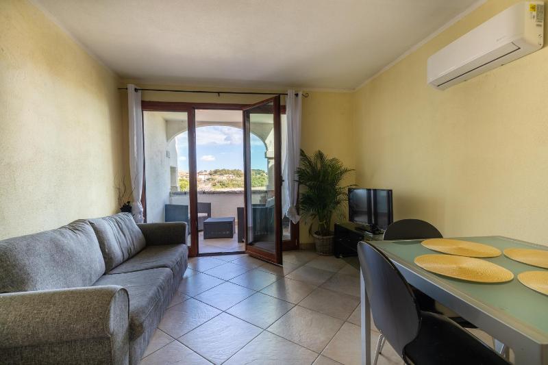 Vista Mare Apartment 4 a Olbia - Apt fronte mare con BBQ