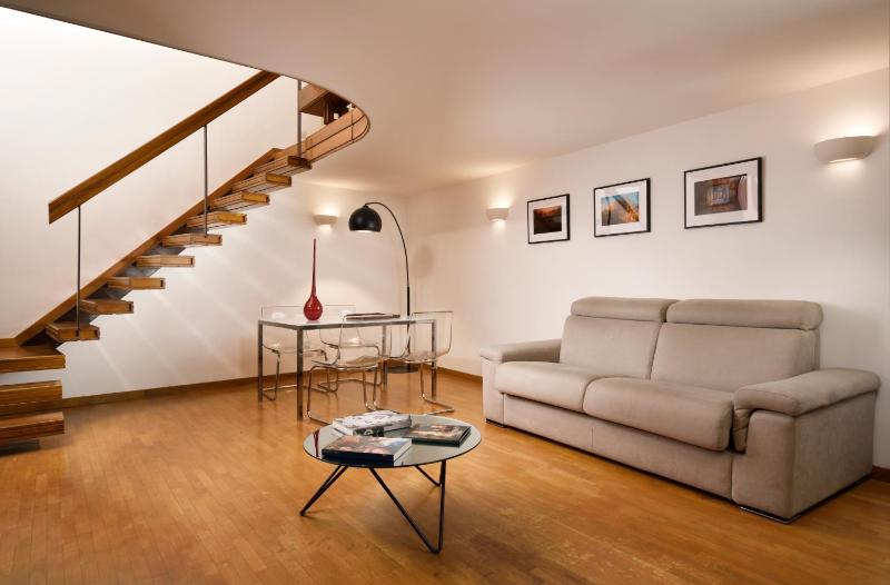 Navona 80 Loft — отель с удобным расположением в Риме