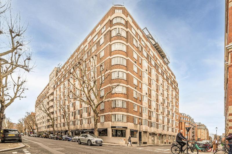 Цены на Central Apartment at Chelsea cloister Hotel в Лондоне