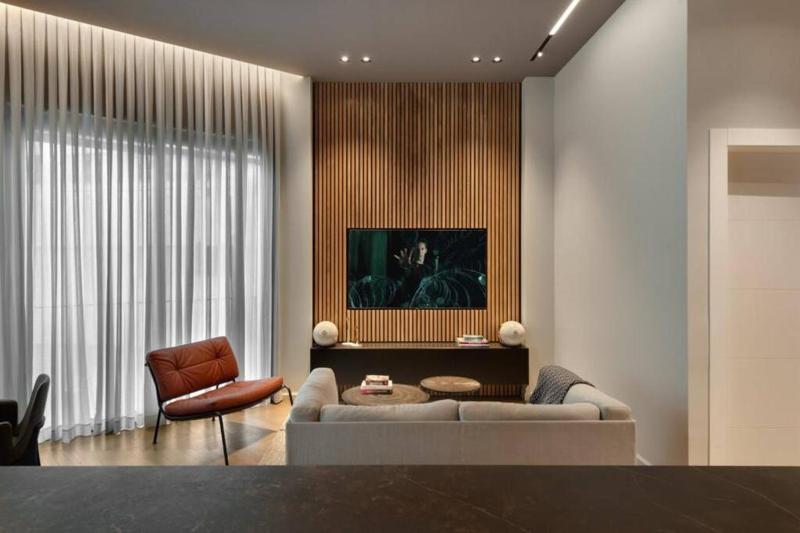 Цены на Luxury Apartment In The Heart Of TLV в Тель-Авиве