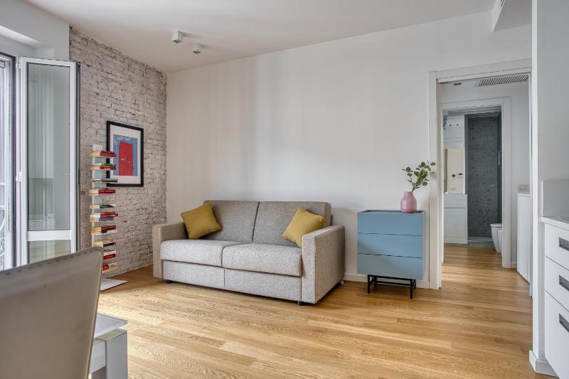 JOIVY Fantastic flat near city center — забронировать отель в Милане
