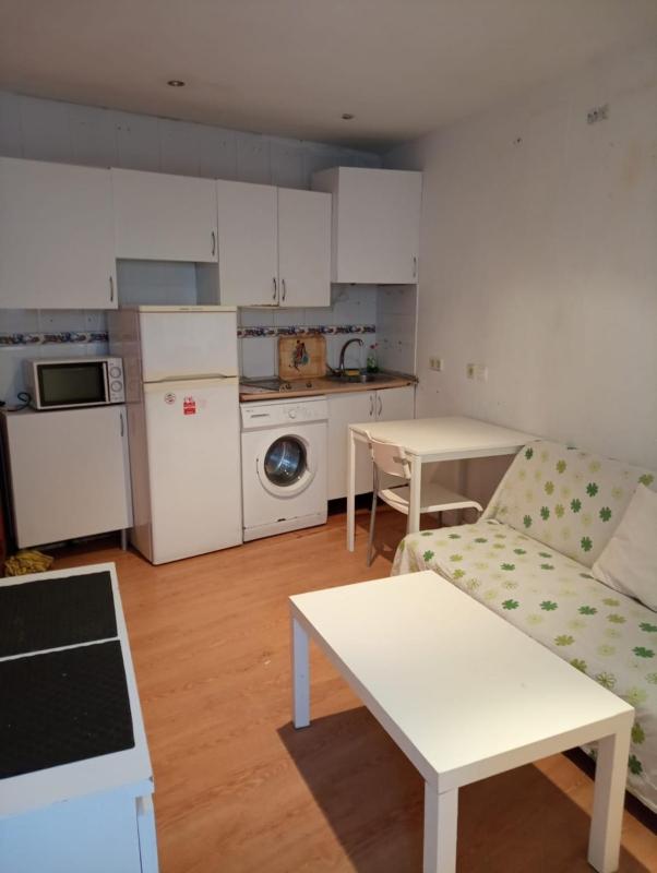 Apartamento 1 dormitorio en Orquideas cerca de Tetuan — забронировать отель в Мадриде