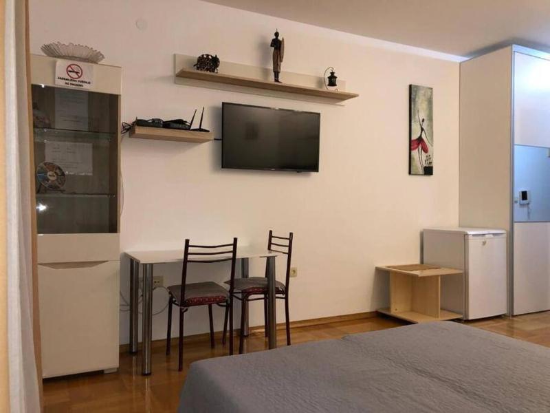 Comfy Studio Apartment — отель в Будва, Черногория