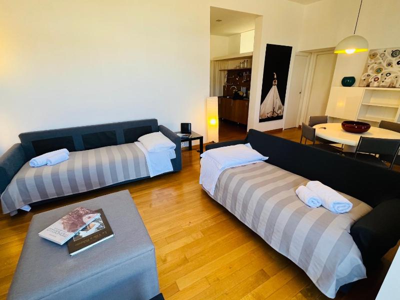 POLITEAMA SUITE IN THE HEART OF THE CITY — отель в Палермо, Италия