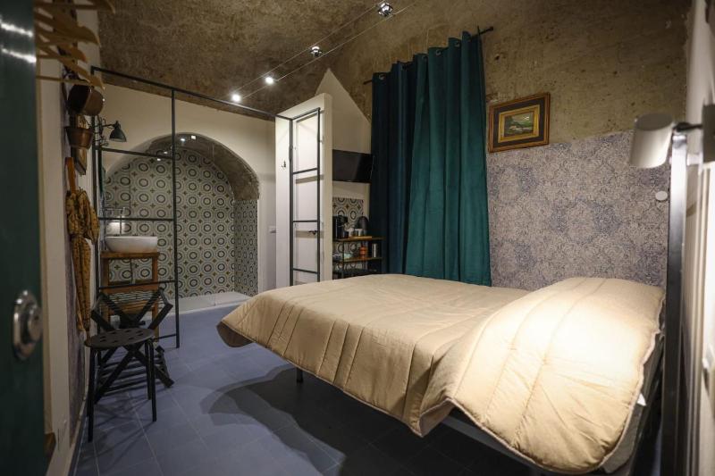 Hilary house — комфортный отель в Неаполе