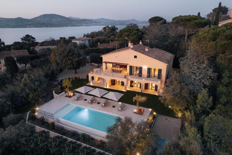 Villa Joia Saint Tropez — отель с удобным расположением в Сент-Тропезе