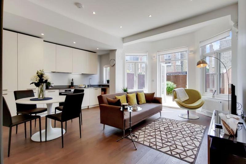 DG1 Acton - Family friendly 2 bed Apt in Acton West London — отель в Лондоне, Соединенное Королевство