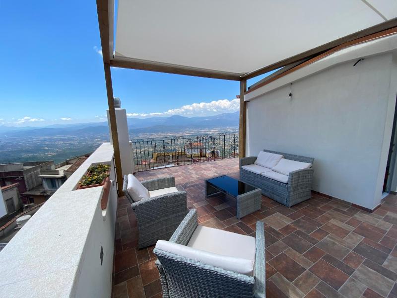 Fund'e monte a Baunei - Hotel Panoramico in Montagna