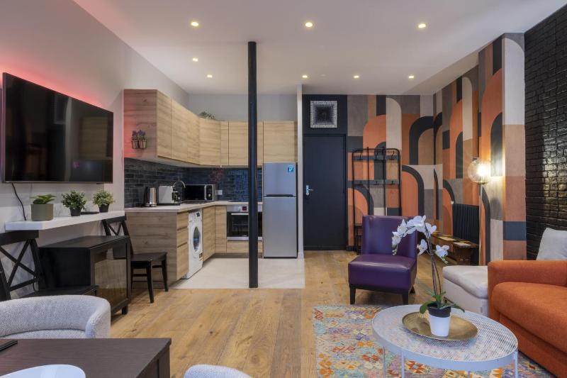 Spacious apartement - 4BR-10P - Paris Center — забронировать отель в Париже