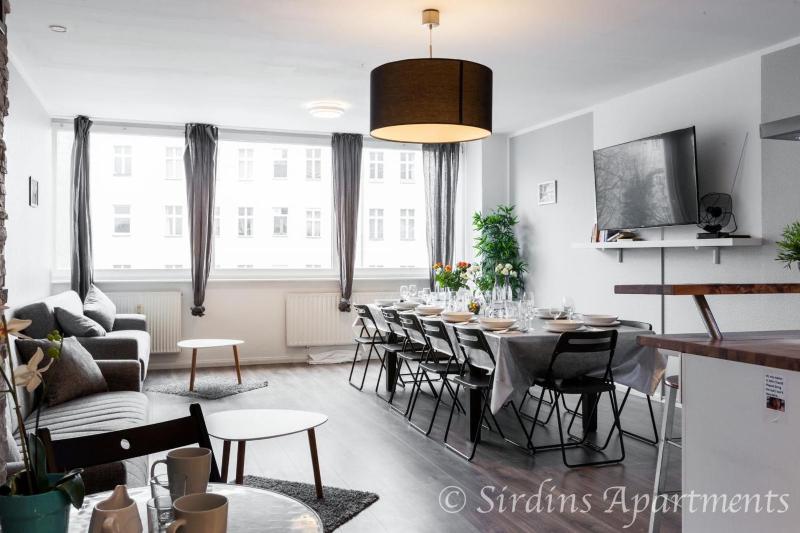 BIG Fancy Apartments City Center — комфортный отель в Берлине