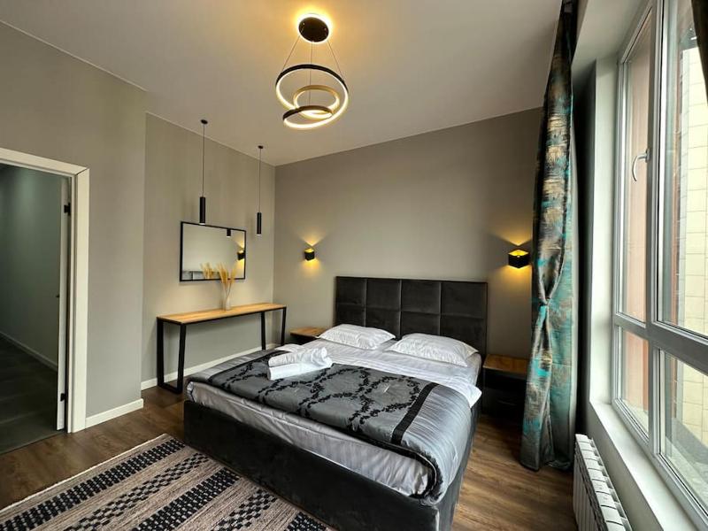 Kvartira v stile LOFT v centre Almaty — комфортный отель в Алматы