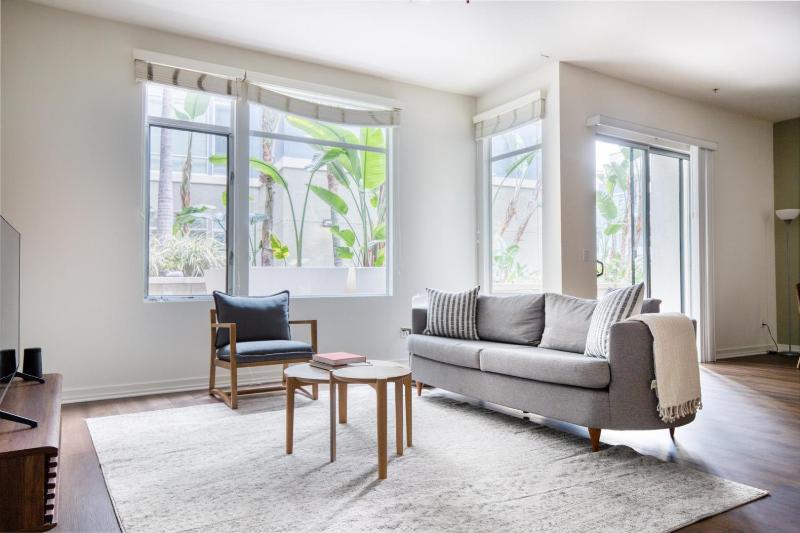 Marina Del Rey 1br w pool gym wd nr marina LAX-1015 — комфортный отель в Лос-Анджелесе