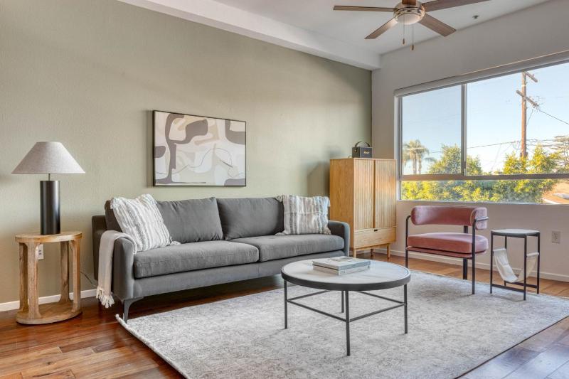 Mar Vista 2br w courtyard close to 405 LAX-931 — отзывы гостей и цены