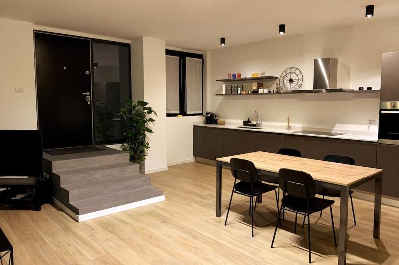 Ampio Appartamento a Milano a 15 minuti dal centro — отель с удобным расположением в Милане