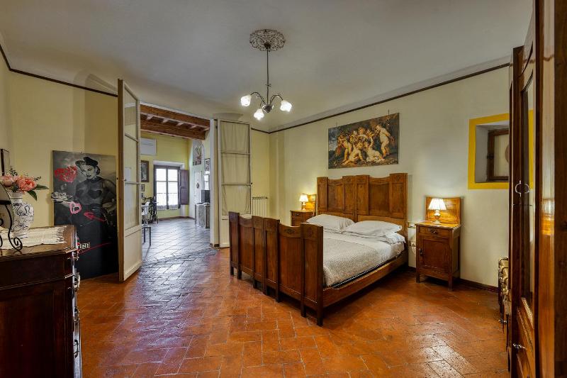 Wine Apartments Florence Vin Santo — отель в Флоренции, Италия