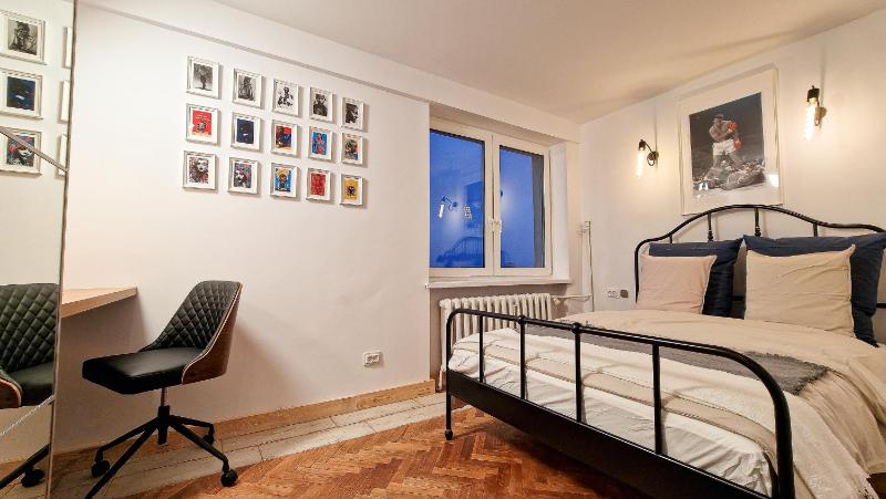 Spacious flat with amazing view - fast wifi — забронировать отель в Варшаве