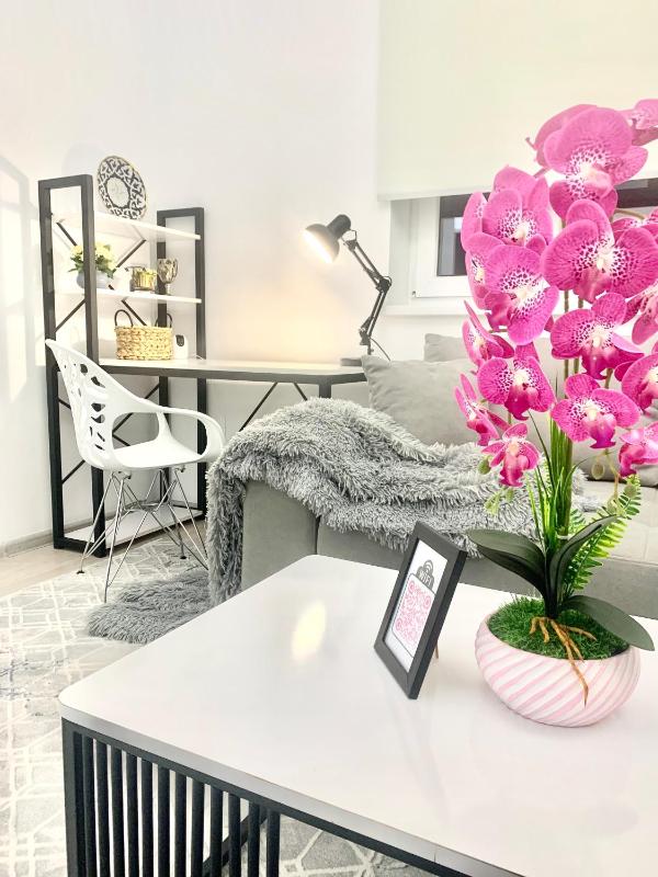 - Enjoy Cozy Apartment, Close To City Center - — комфортный отель в Ташкент